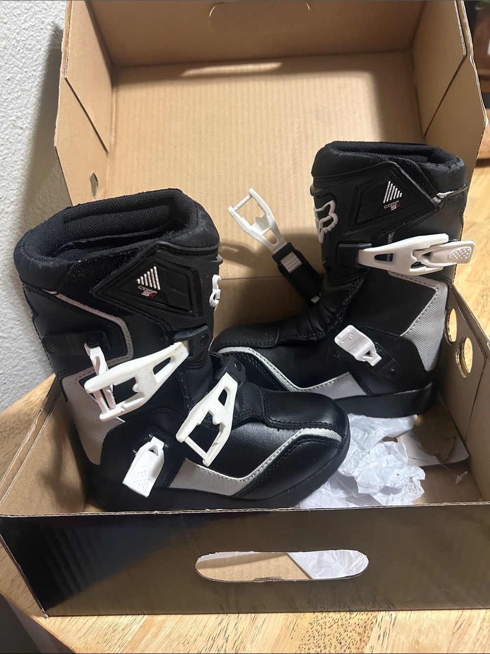 Fox Racing Kids Comp 5K Dirt Bike Boots Size 13 Youth Black/Silver - Picture 2 of 5